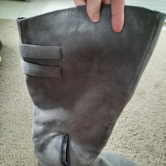 JustFab boots - Picture 3 of 5